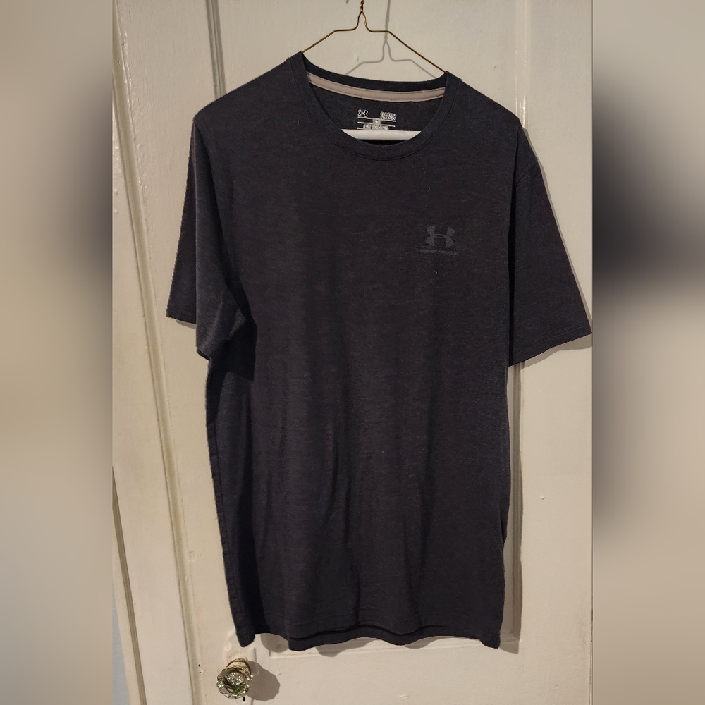 Under Armour HeatGear Loose T-Shirt Size Small